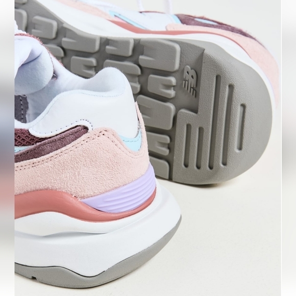 NEW Balance 5740 Womens Size 6.5 & Size 7 - Picture 8 of 8